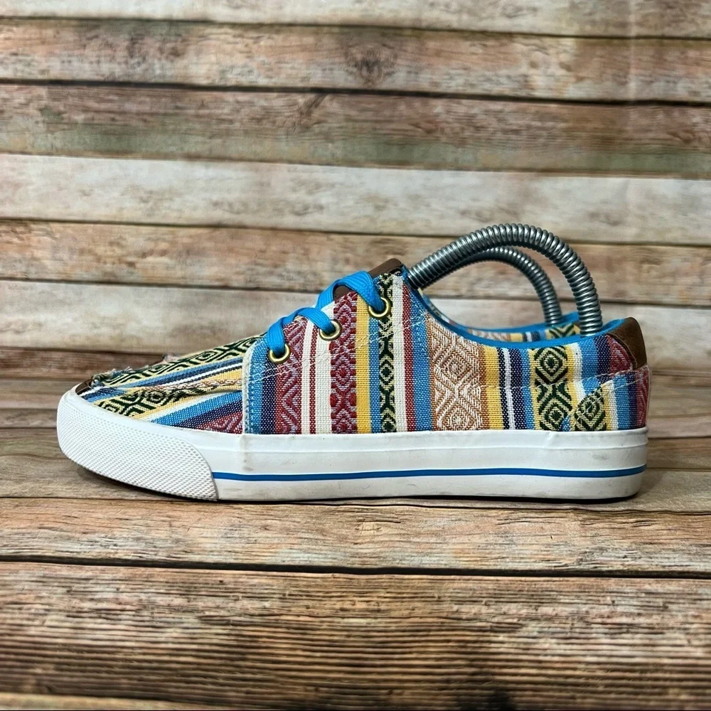 Roper Aztec Lace Up Shoes